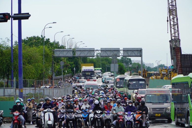 TP.HCM triển khai camera th&ocirc;ng minh kiểm so&aacute;t kh&iacute; thải, hướng tới giao th&ocirc;ng xanh- Ảnh 2.