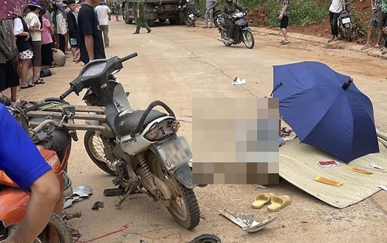 Hiện trường vụ tai nạn giao thông - Ảnh: Mạnh Cường. Hiện trường vụ tai nạn giao thông - Ảnh: Mạnh Cường.