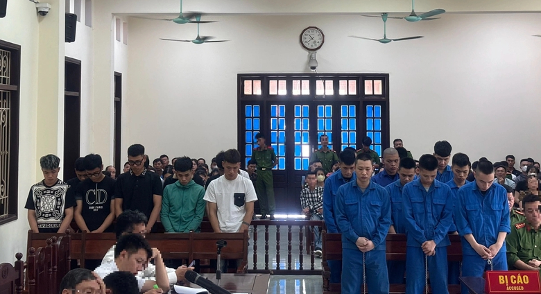 Hơn 156 năm t&ugrave; cho nh&oacute;m bị c&aacute;o vụ 2 anh em ruột bị truy s&aacute;t ở Hải Ph&ograve;ng- Ảnh 2.