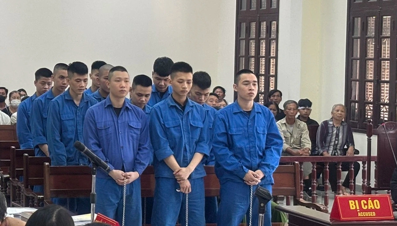 Hơn 156 năm t&ugrave; cho nh&oacute;m bị c&aacute;o vụ 2 anh em ruột bị truy s&aacute;t ở Hải Ph&ograve;ng- Ảnh 3.