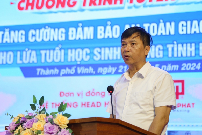 Hơn 500 học sinh được tuyên truyền, giáo dục pháp luật ATGT trước kỳ nghỉ hè- Ảnh 4. Hơn 500 học sinh được tuyên truyền, giáo dục pháp luật ATGT trước kỳ nghỉ hè- Ảnh 4.