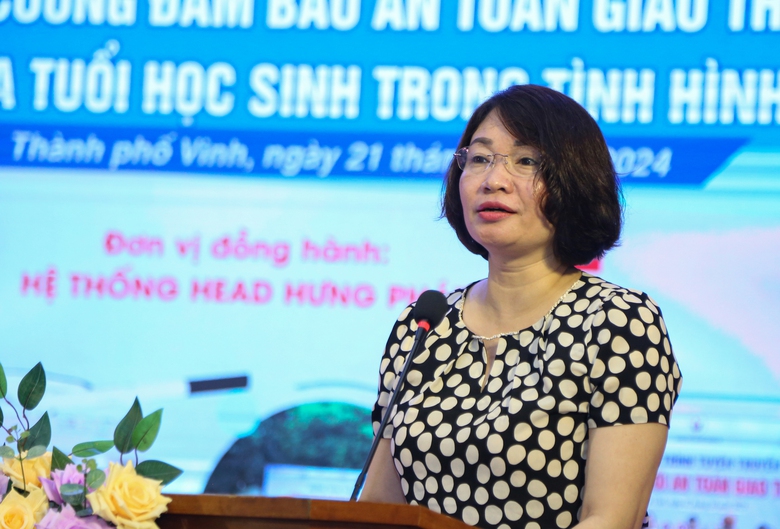 Hơn 500 học sinh được tuyên truyền, giáo dục pháp luật ATGT trước kỳ nghỉ hè- Ảnh 5. Hơn 500 học sinh được tuyên truyền, giáo dục pháp luật ATGT trước kỳ nghỉ hè- Ảnh 5.