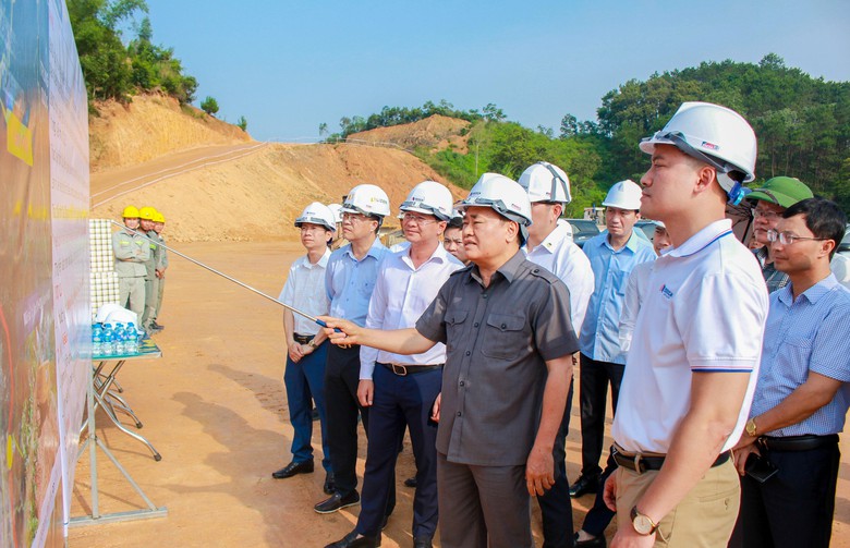 Đẩy tiến độ GPMB thi công hai cao tốc lớn qua Lạng Sơn- Ảnh 1. Đẩy tiến độ GPMB thi công hai cao tốc lớn qua Lạng Sơn- Ảnh 1.