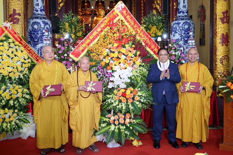 Thủ tướng Phạm Minh Ch&iacute;nh ch&uacute;c mừng Đại lễ Phật đản 2024- Ảnh 2.