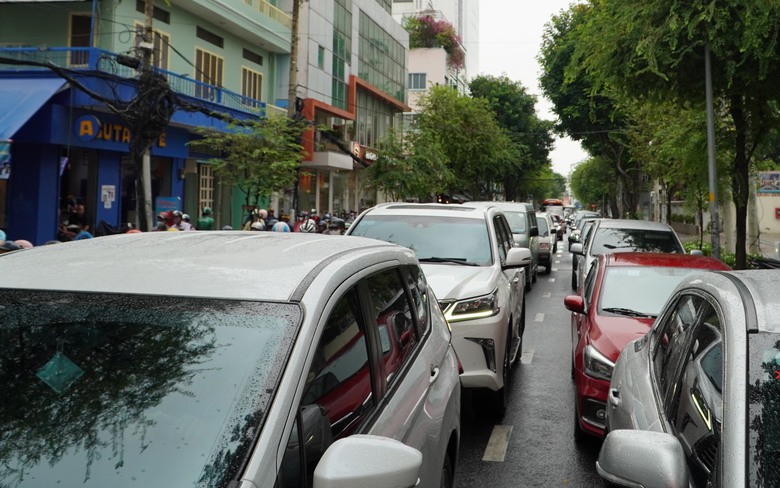 Sẽ tr&igrave;nh UBND TP.HCM đề &aacute;n thu ph&iacute; &ocirc; t&ocirc; v&agrave;o nội đ&ocirc; trong th&aacute;ng 6/2024