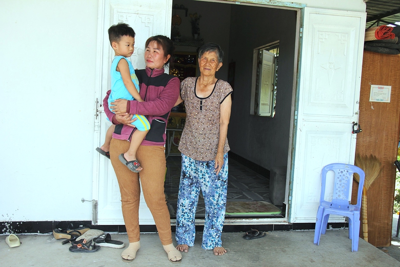 Tương lai mịt mờ của b&eacute; trai mồ c&ocirc;i cha mẹ- Ảnh 1.