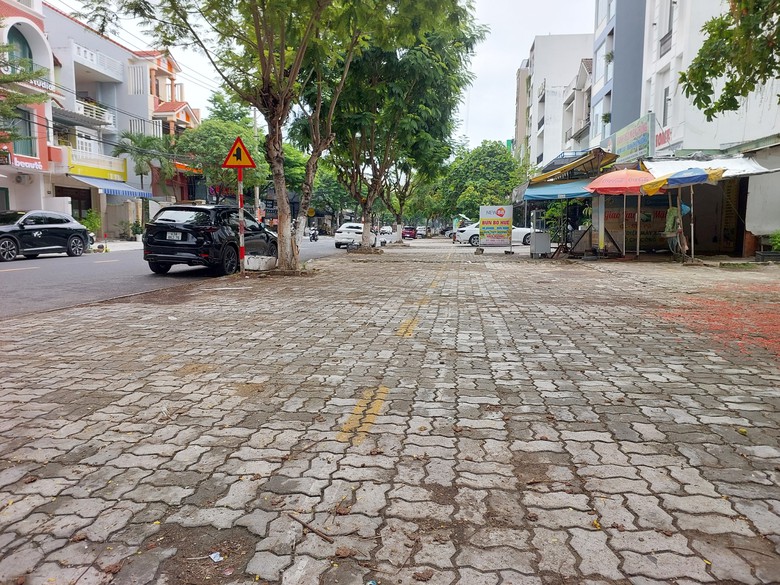 Đ&agrave; Nẵng cải tạo vỉa h&egrave; 59 tuyến đường bằng giải ph&aacute;p mới- Ảnh 2.