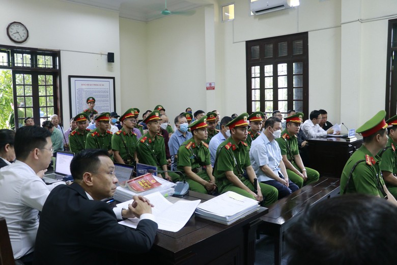 Cựu bí thư tỉnh ủy Lào Cai bị đề nghị mức án đến 6 năm tù- Ảnh 1. Cựu bí thư tỉnh ủy Lào Cai bị đề nghị mức án đến 6 năm tù- Ảnh 1.