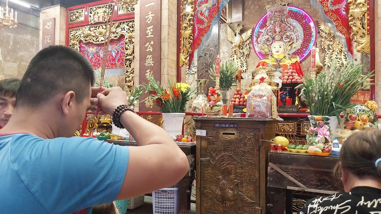 Những điều th&uacute; vị tại miếu B&agrave; Ch&uacute;a xứ n&uacute;i Sam ở An Giang- Ảnh 4.
