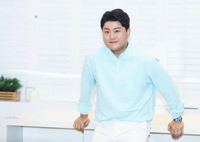 Vụ ca sĩ lái Bentley gây tai nạn rồi bỏ trốn, quản lý tiêu hủy bằng chứng thế nào?- Ảnh 1. Vụ ca sĩ lái Bentley gây tai nạn rồi bỏ trốn, quản lý tiêu hủy bằng chứng thế nào?- Ảnh 1.