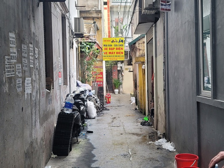 C&ocirc;ng an kh&aacute;m hiện trường ch&aacute;y nh&agrave; trọ khiến 14 người tử vong ở H&agrave; Nội- Ảnh 8.