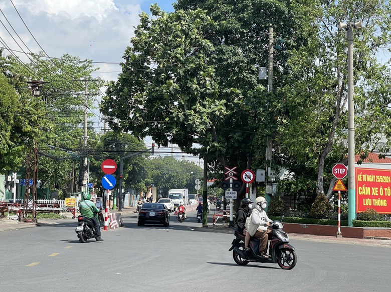 B&igrave;nh Dương: Th&agrave;nh phố Dĩ An cấm &ocirc; t&ocirc; v&agrave;o nhiều tuyến đường, d&acirc;n k&ecirc;u bị l&agrave;m kh&oacute;- Ảnh 2.