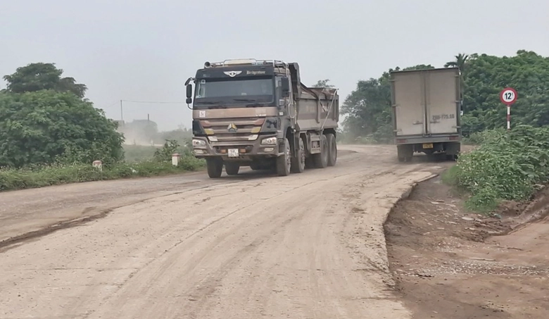 Bắc Ninh: B&aacute;o động mất ATGT ở tuyến đ&ecirc; dang dở cả chục năm- Ảnh 1.