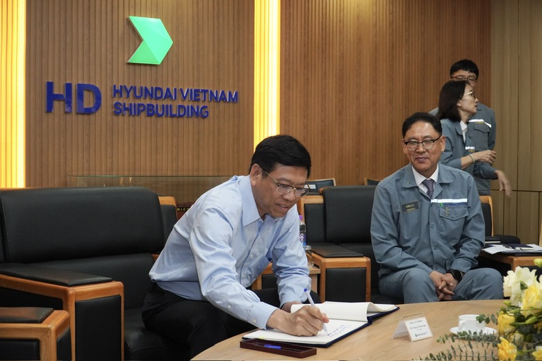 Hyundai Việt Nam là minh chứng mối quan hệ tốt đẹp giữa Việt Nam và Hàn Quốc- Ảnh 2. Hyundai Việt Nam là minh chứng mối quan hệ tốt đẹp giữa Việt Nam và Hàn Quốc- Ảnh 2.