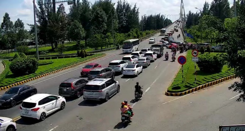 Từ 10/6 cấm xe 3 trục qua cầu Rạch Miễu giờ cao điểm - Ảnh 1. Từ 10/6 cấm xe 3 trục qua cầu Rạch Miễu giờ cao điểm - Ảnh 1.