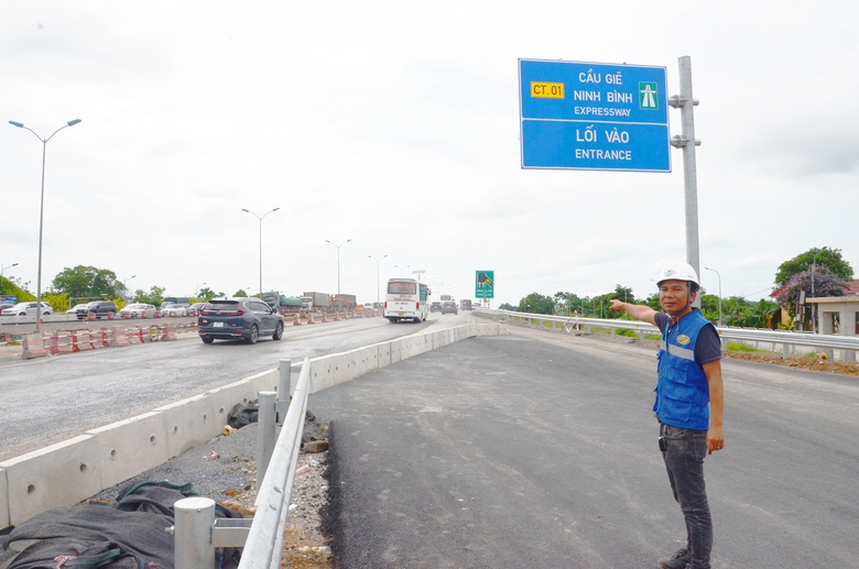 L&agrave;m ng&agrave;y, l&agrave;m đ&ecirc;m để r&uacute;t ngắn tiến độ thi c&ocirc;ng n&uacute;t giao cao tốc đa tầng 1.400 tỷ đồng- Ảnh 6.