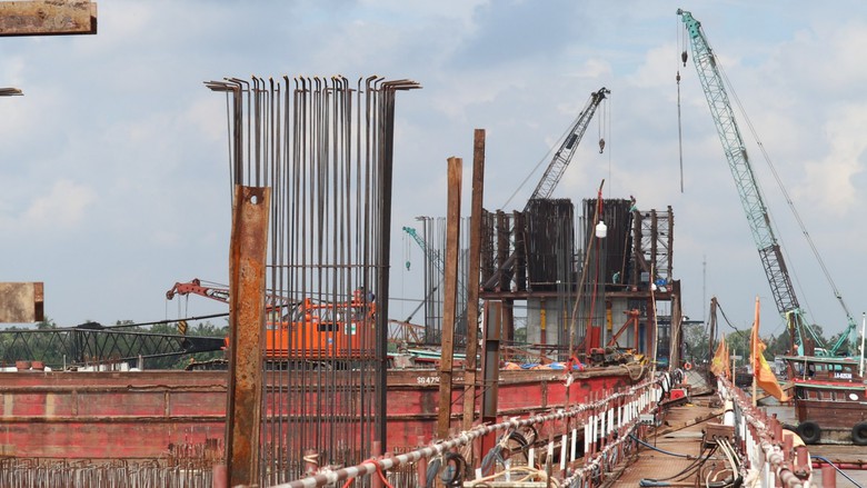 Rộn vang tiếng m&aacute;y tr&ecirc;n c&ocirc;ng trường cầu Đại Ng&atilde;i 2- Ảnh 6.