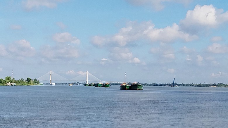 Th&ecirc;m hai mỏ c&aacute;t phục vụ cao tốc Cần Thơ - C&agrave; Mau bị tạm dừng khai th&aacute;c- Ảnh 1.