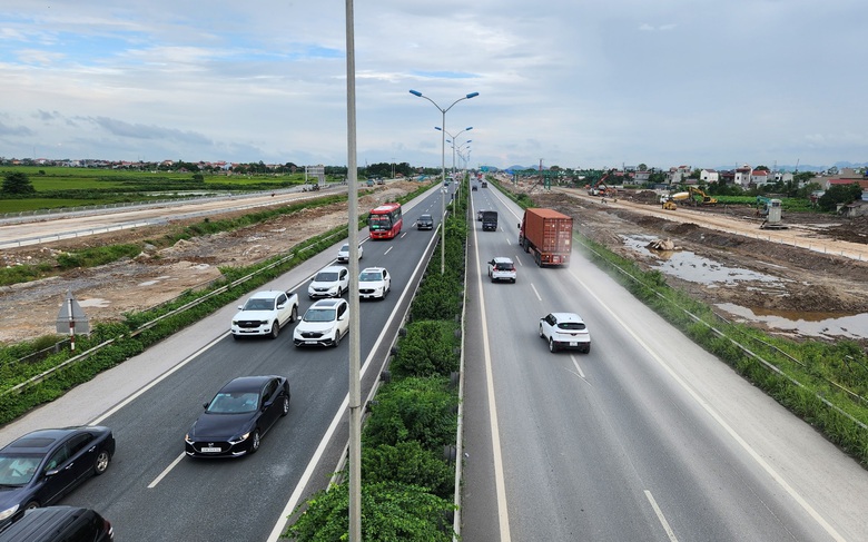 L&agrave;m ng&agrave;y, l&agrave;m đ&ecirc;m để r&uacute;t ngắn tiến độ thi c&ocirc;ng n&uacute;t giao cao tốc đa tầng 1.400 tỷ đồng- Ảnh 15.