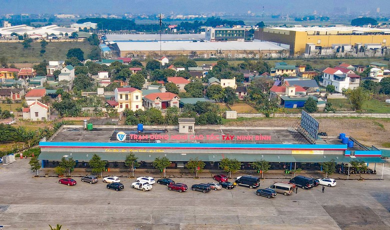 Trạm dừng nghỉ cao tốc th&agrave;nh điểm trung chuyển kh&aacute;ch được kh&ocirc;ng?- Ảnh 3.