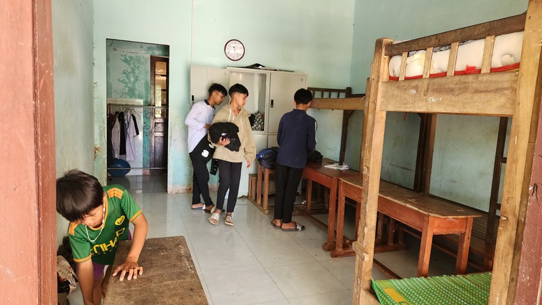 Những bữa cơm nội tr&uacute; đặc biệt nơi rẻo cao Ba Lế- Ảnh 10.