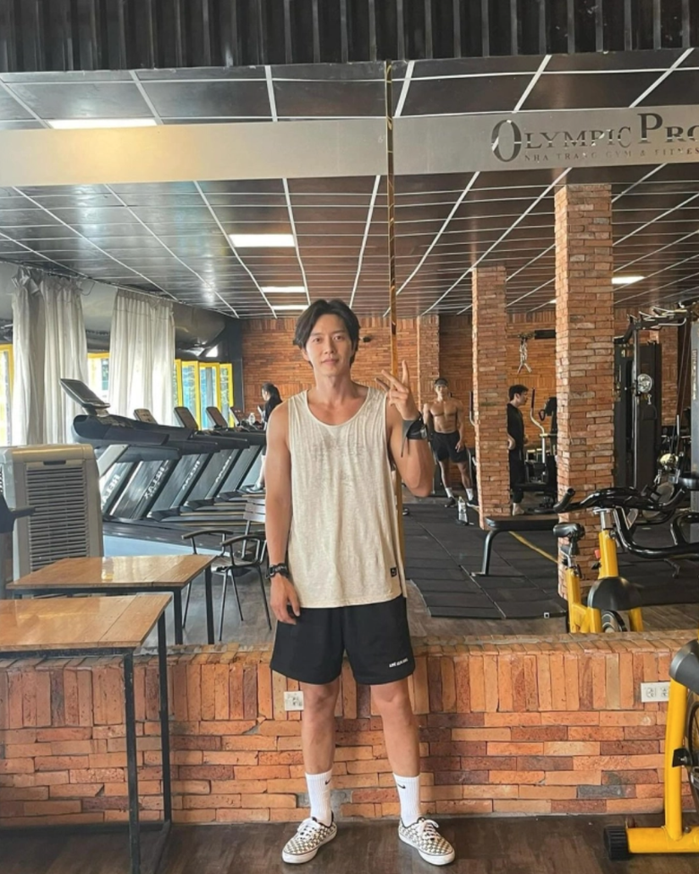 "Trai đẹp ế vợ" Park Hae Jin bất ngờ xuất hiện tại Nha Trang - Ảnh 2.