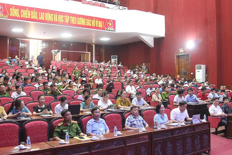 Để hạn chế tai nạn cần n&acirc;ng cao &yacute; thức khi tham gia giao th&ocirc;ng- Ảnh 1.