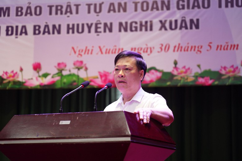 Để hạn chế tai nạn cần n&acirc;ng cao &yacute; thức khi tham gia giao th&ocirc;ng- Ảnh 3.