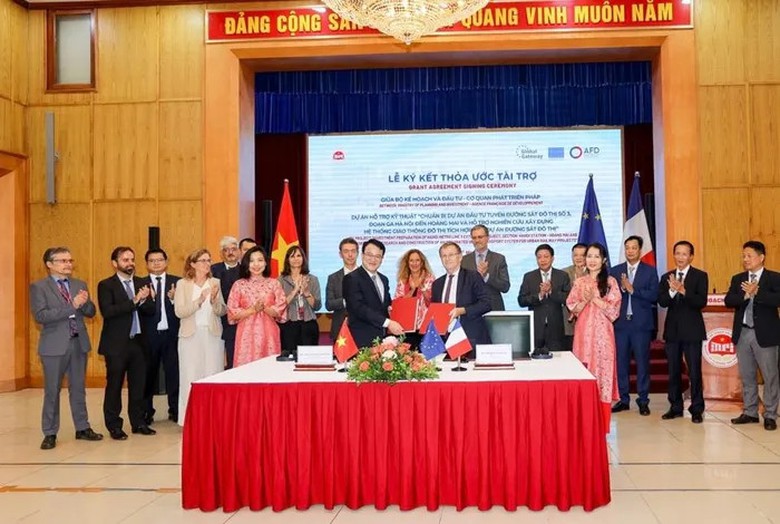 EU t&agrave;i trợ nghi&ecirc;n cứu ph&aacute;t triển đường sắt đ&ocirc; thị H&agrave; Nội- Ảnh 1.