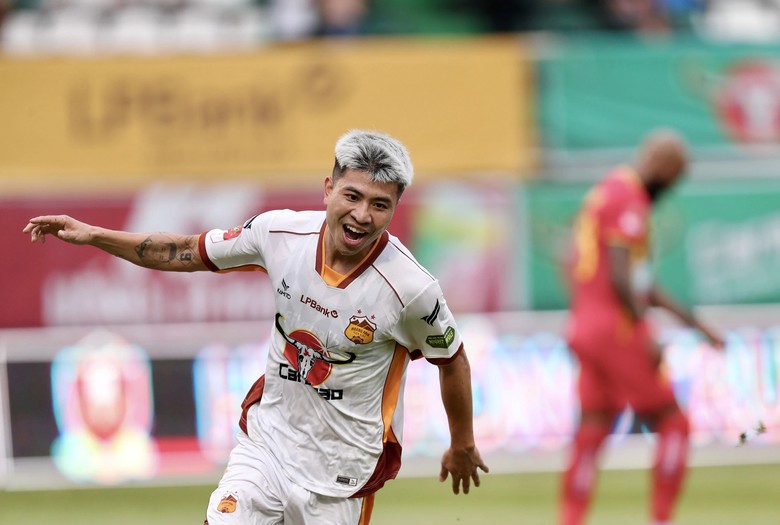 HLV HAGL tiếc nuối v&igrave; thuyền trưởng tuyển Việt Nam "bỏ qu&ecirc;n" ng&ocirc;i sao n&agrave;y- Ảnh 2.