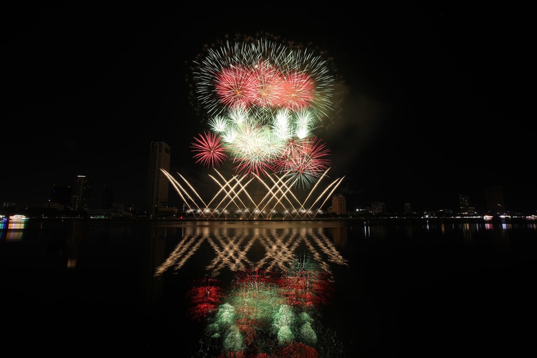 Lễ hội Ph&aacute;o hoa quốc tế Đ&agrave; Nẵng - những cảm x&uacute;c chỉ xem tại kh&aacute;n đ&agrave;i mới c&oacute;- Ảnh 5.