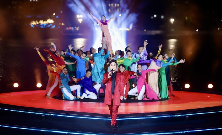 Lễ hội Ph&aacute;o hoa quốc tế Đ&agrave; Nẵng - những cảm x&uacute;c chỉ xem tại kh&aacute;n đ&agrave;i mới c&oacute;- Ảnh 8.