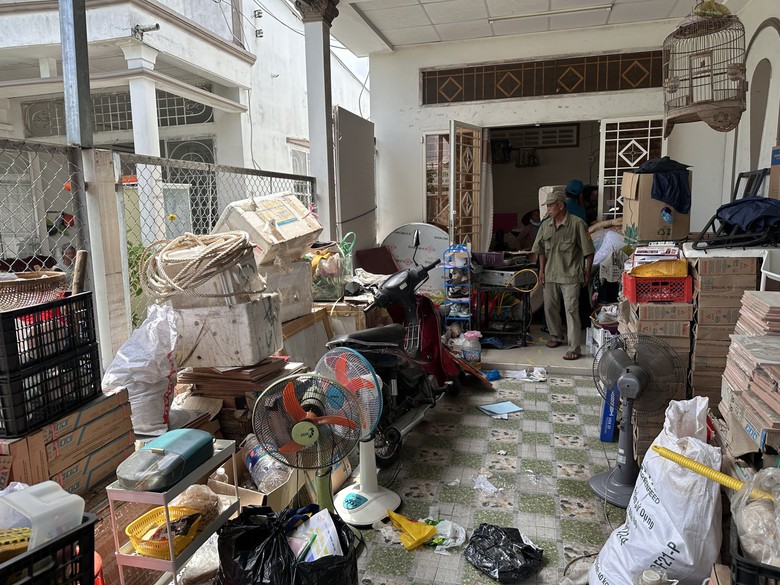 Sạt lở ven s&ocirc;ng ở Cần Thơ l&agrave;m g&atilde;y 10 ng&ocirc;i nh&agrave;- Ảnh 5.