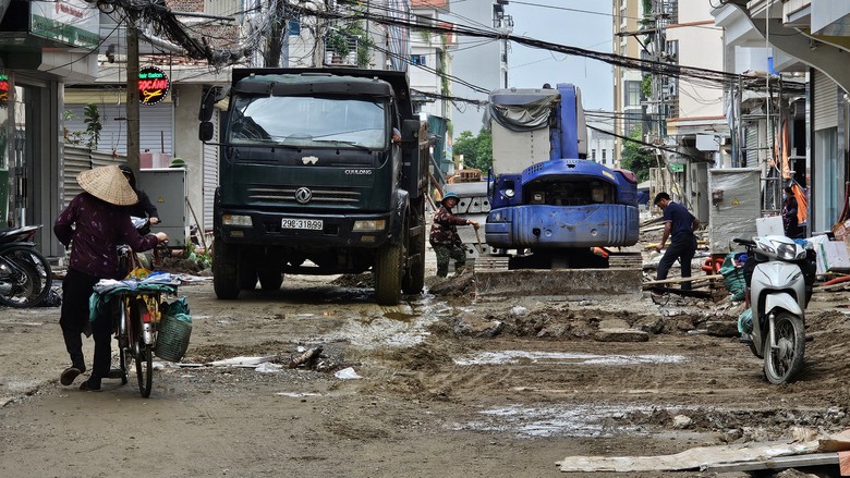 Bất an công trường thi công đường vào 5 trường học- Ảnh 7. Bất an công trường thi công đường vào 5 trường học- Ảnh 7.