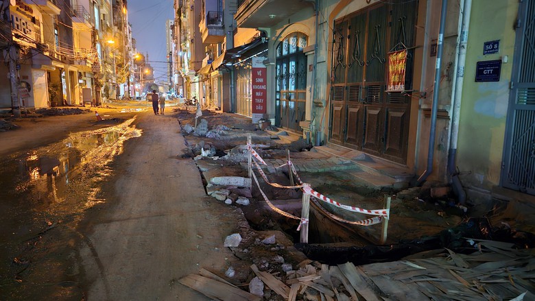 Bất an công trường thi công đường vào 5 trường học- Ảnh 6. Bất an công trường thi công đường vào 5 trường học- Ảnh 6.