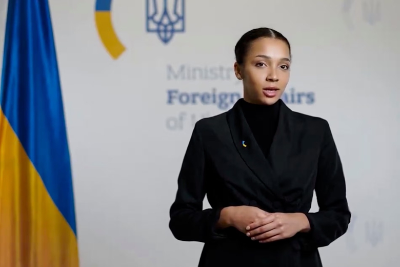 Ukraine ra mắt người ph&aacute;t ng&ocirc;n Bộ Ngoại giao ảo- Ảnh 1.