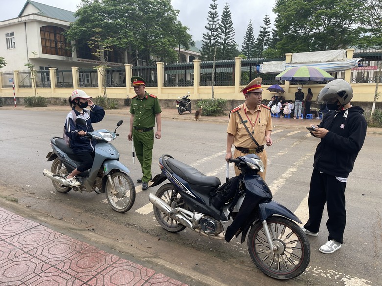 TNGT liên quan học sinh tăng, Quảng Ninh triển khai loạt giải pháp mạnh- Ảnh 2. TNGT liên quan học sinh tăng, Quảng Ninh triển khai loạt giải pháp mạnh- Ảnh 2.