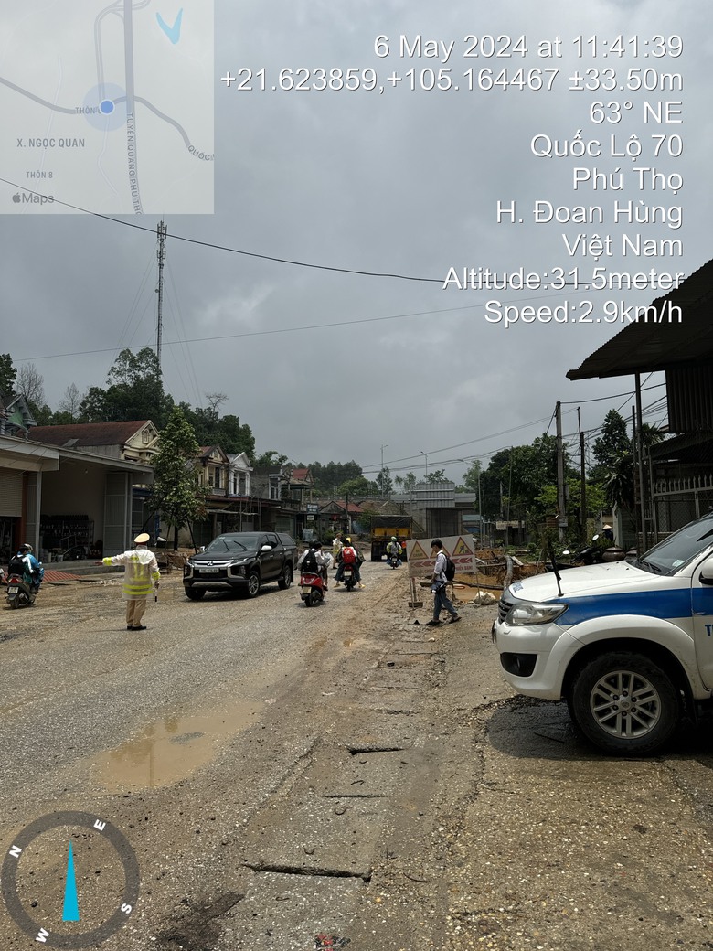 Ph&uacute; Thọ: D&acirc;n khổ v&igrave; đường thi c&ocirc;ng lầy lội, nham nhở- Ảnh 5.