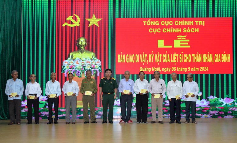 Trao trả nhiều kỷ vật từ 70 năm trước cho gia đ&igrave;nh c&aacute;c liệt sỹ- Ảnh 2.