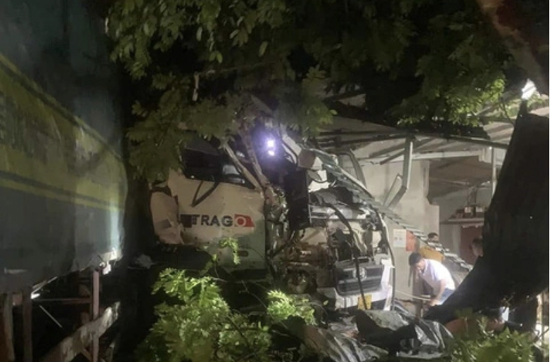 Từ vụ tài xế gây tai nạn thảm khốc ở Sơn La nghĩ về quy định cấm tuyệt đối nồng độ cồn- Ảnh 1. Từ vụ tài xế gây tai nạn thảm khốc ở Sơn La nghĩ về quy định cấm tuyệt đối nồng độ cồn- Ảnh 1.