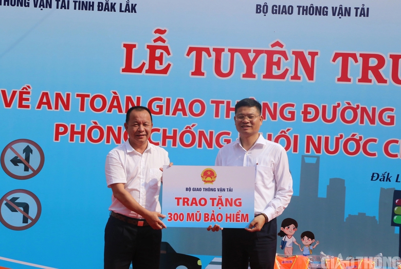 Trang bị kiến thức sơ cứu, cấp cứu do tai nạn cho học sinh ở Đắk Lắk- Ảnh 3.