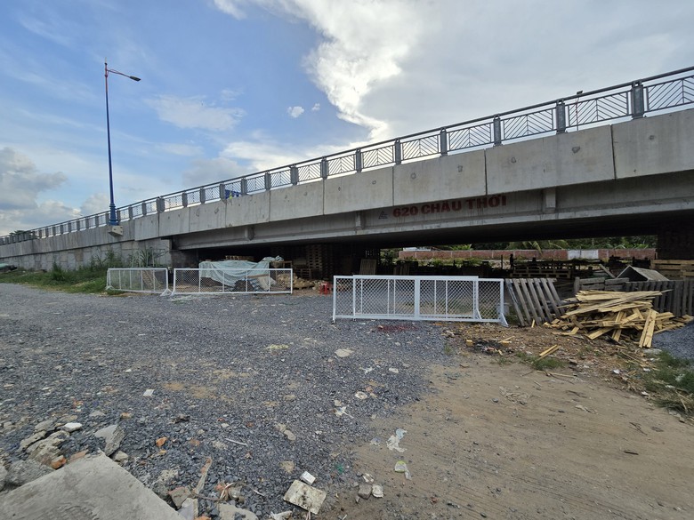 Cần Thơ c&oacute; cho ph&eacute;p mở b&atilde;i xe, x&oacute;a t&igrave;nh trạng nhếch nh&aacute;c dưới gầm cầu?- Ảnh 15.