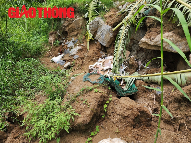 Ph&uacute; Thọ: Người d&acirc;n thấp thỏm lo mất nh&agrave;, tr&ocirc;i đường- Ảnh 1.