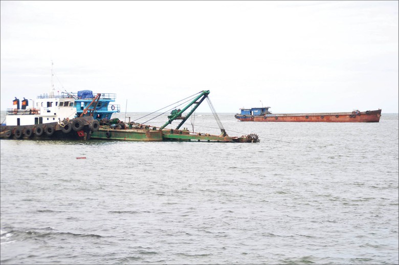 Loạt dự án nạo vét luồng hàng hải phía Bắc đang triển khai đến đâu?- Ảnh 1. Loạt dự án nạo vét luồng hàng hải phía Bắc đang triển khai đến đâu?- Ảnh 1.