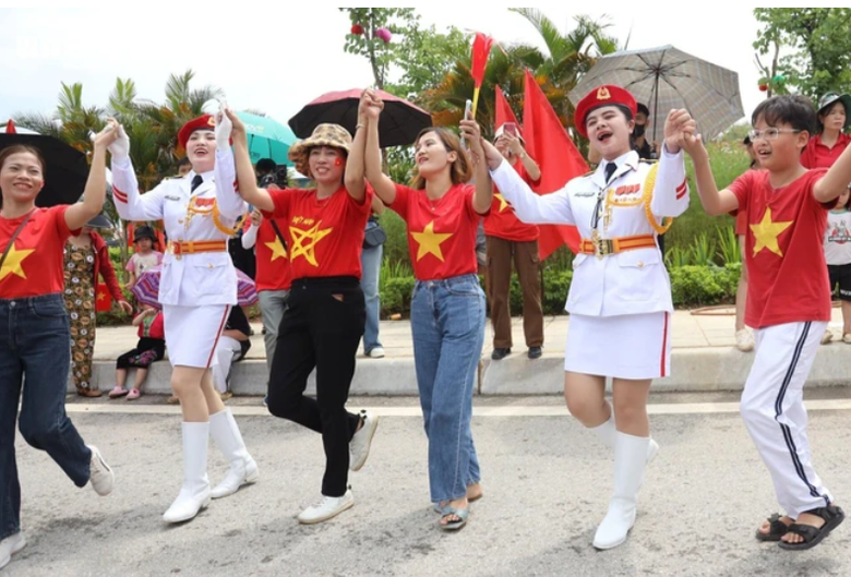 Điện Bi&ecirc;n, 70 năm chẳng thay l&ograve;ng- Ảnh 1.