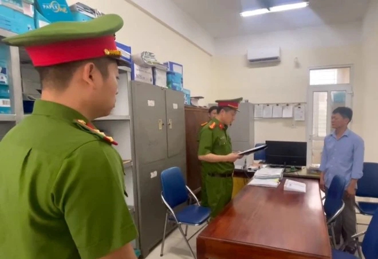 V&igrave; sao cựu chủ tịch x&atilde; ở H&agrave; Nội bị bắt?- Ảnh 1.