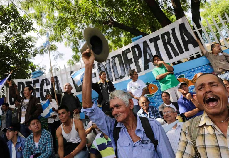 H&agrave;ng ngh&igrave;n người d&acirc;n Nicaragua đ&atilde; tụ tập biểu t&igrave;nh, phản đối dự &aacute;n ngay khi lễ động thổ khởi c&ocirc;ng dự &aacute;n k&ecirc;nh đ&agrave;o diễn ra v&agrave;o năm 2014. (Ảnh: The Tico Times)