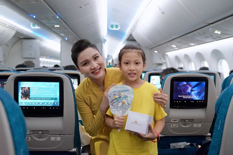 Vietnam Airlines h&eacute; lộ h&igrave;nh ảnh mascot ngộ nghĩnh 
tr&ecirc;n những chuyến bay 1/6
- Ảnh 3.
