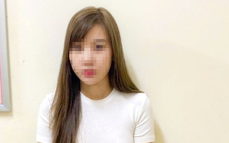 Khởi tố, bắt giam c&ocirc; g&aacute;i l&aacute;i &ocirc; t&ocirc; t&ocirc;ng nhau n&aacute;o loạn đường phố- Ảnh 1.