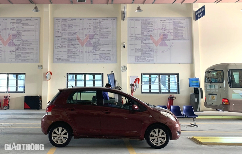 Thay lốp ô tô, chủ xe cần làm gì để đạt đăng kiểm?- Ảnh 2. Thay lốp ô tô, chủ xe cần làm gì để đạt đăng kiểm?- Ảnh 2.